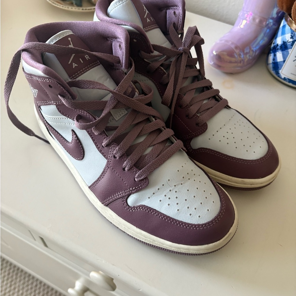 Jordan Women's Sneakers in Purple and White
